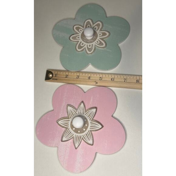 Set of 2 Flower Wall Hooks - Picture 4 of 6